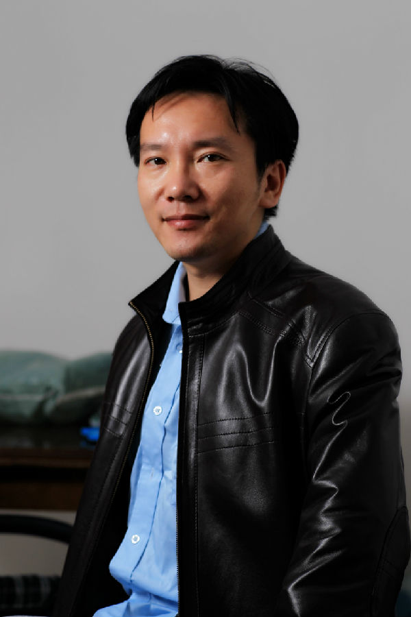民族学院刘成群照片1.jpg